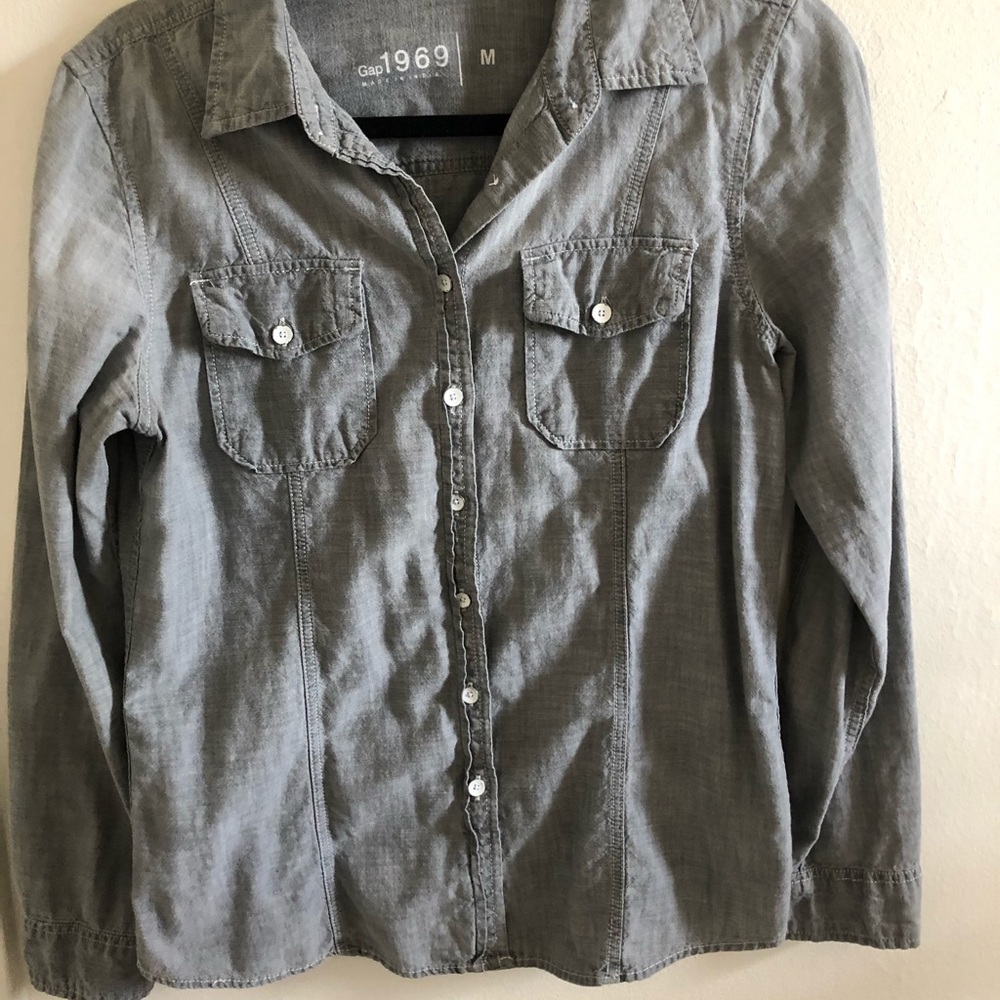 Gray Gap Chambray button down
